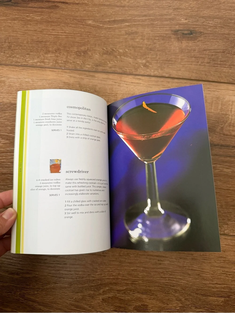 A Pocket Guide to Cocktails Book